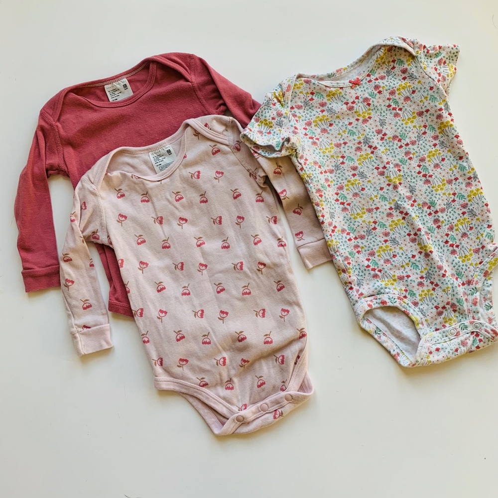 Set of three bodysuits 12m